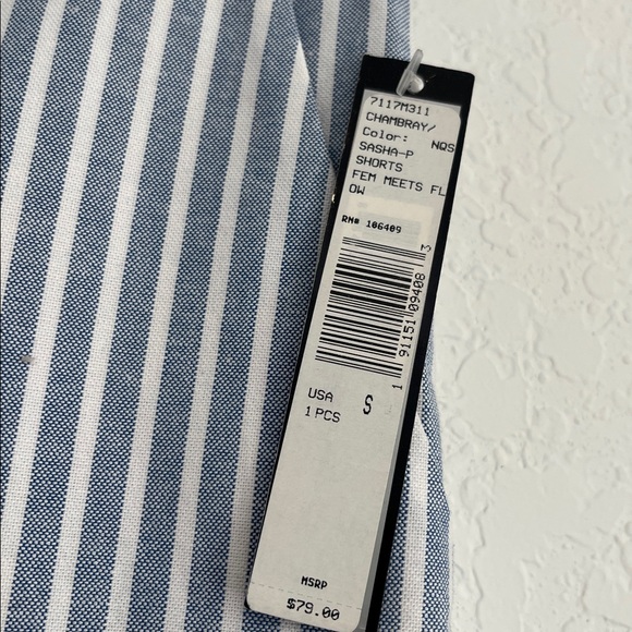 NWT Tahari Cotton Blue Striped Shorts - Picture 3 of 6